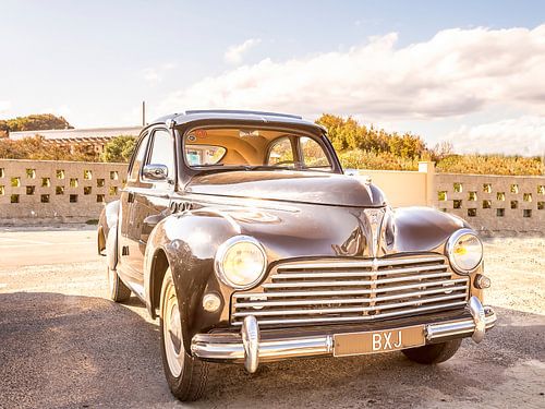 Peugeot 203