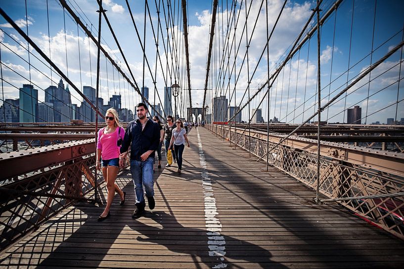 Strolling Brooklyn Bridge van Nanouk el Gamal - Wijchers (Photonook)