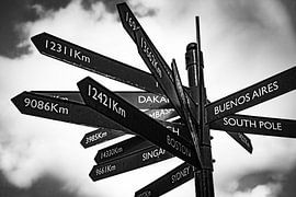 Directions Without Limits B&W von Patrick Kilb