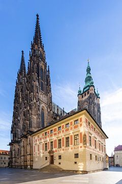 Praagse Burcht - St. Vitus Kathedraal en Oude Provoostkerk van Melanie Viola