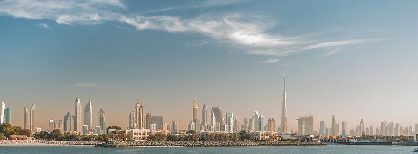 Dubai Skyline van Bas Fransen