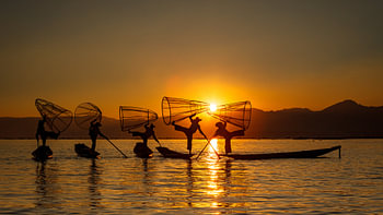 De vissers van Inle Lake in Myanmar