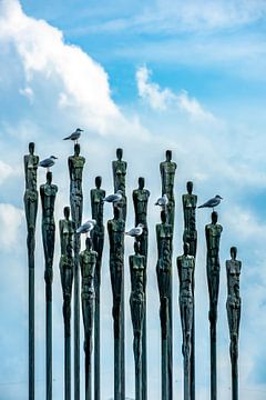 Stalen sculptuur aan het Kemnadermeer met meeuwen van Dieter Walther