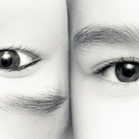 Jouw oog, mijn oog by Annemarie Rulos-van den Berg