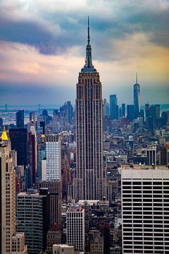 Empire State Building by Nynke Altenburg