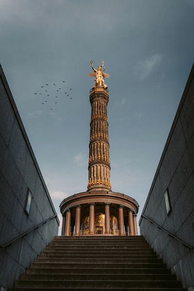 Berlin by Hello Pompoyo