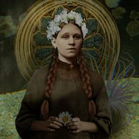 Vintage Beauty with Golden Circle