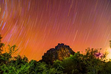 Orangefarbene Sternennacht von Robin Schalk