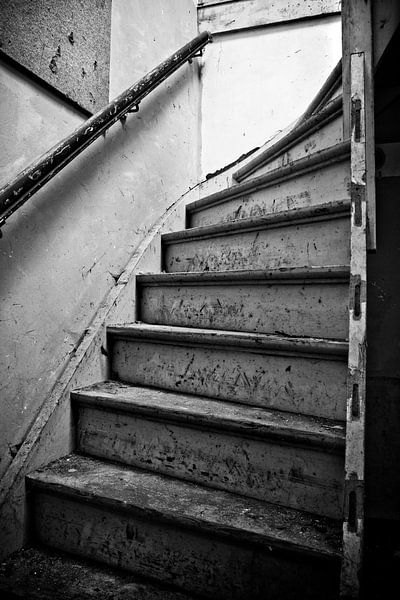 Old stairs by Dennis Claessens