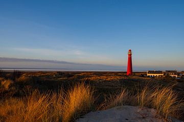 Schiermonnikoog zonsondergang in de duinen bij de vuurtoren van Sjoerd van der Wal Fotografie