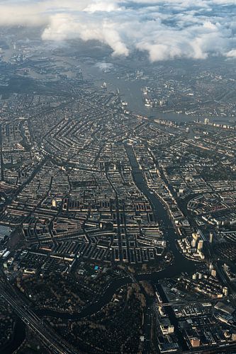 Amsterdamer Stadtzentrum im Abendlicht