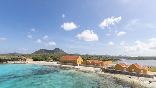 Slag bay on Bonaire by Bas Ronteltap