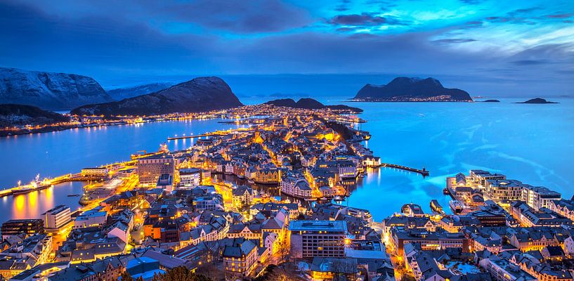 Abend in Ålesund, Norwegen von Adelheid Smitt