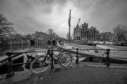 Brouwersgracht, corner of Prinsengracht Amsterdam by Peter Bartelings