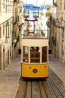 Train dans la ville de Lisbonne, Portugal