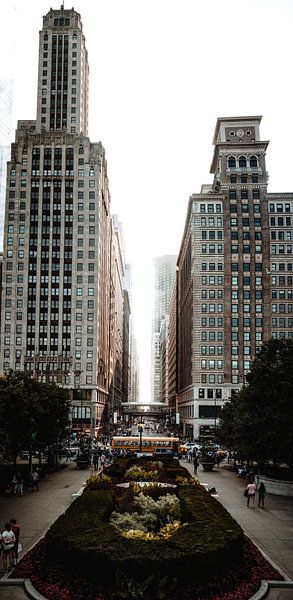 Chicago by Hello Pompoyo