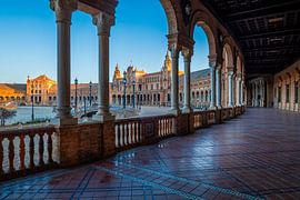 Unter den Bögen von Sevilla II von Mario Visser