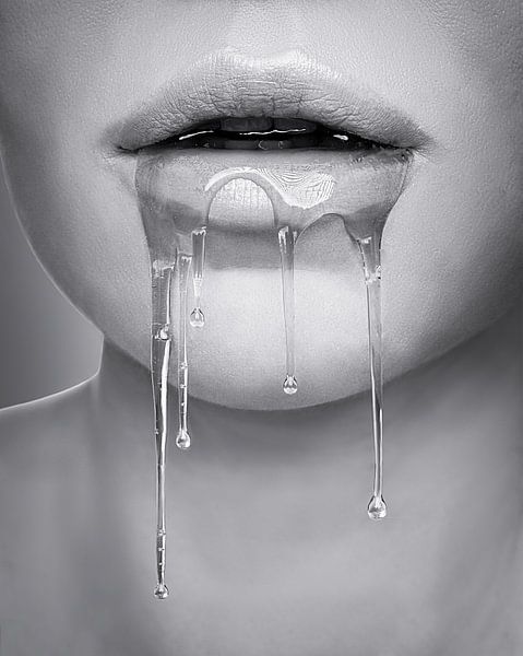 Honey lips by Stanislav Pokhodilo