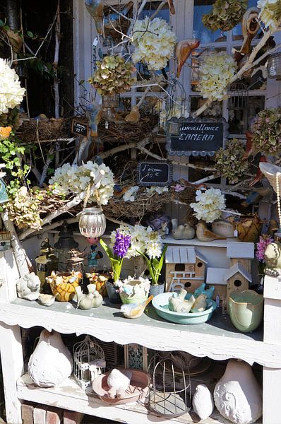 French atmosphere and brocante by Sandra van der Burg