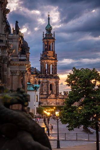 Dresden’s Golden Guardian – Evening atmosphere at the Hofkirche