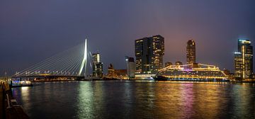 Skyline von Rotterdam von Arnold van Rooij