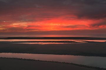 Schiermonnikoog, Westerstrand in red