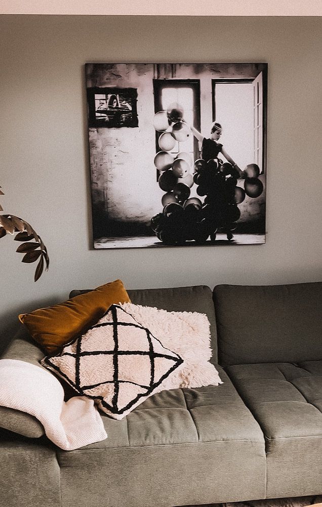 Mit der Einsamkeit tanzen  von Yugie Potret 