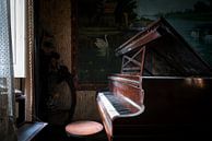Abandoned Piano in the Dark. by Roman Robroek - Photos of Abandoned Buildings thumbnail
