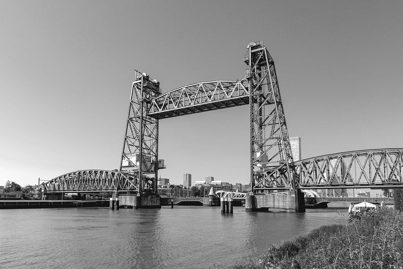 De Hef oder Hefbrug, eine Vertikalliftbrücke in Rotterdam, Niederlande von Mieneke Andeweg-van Rijn