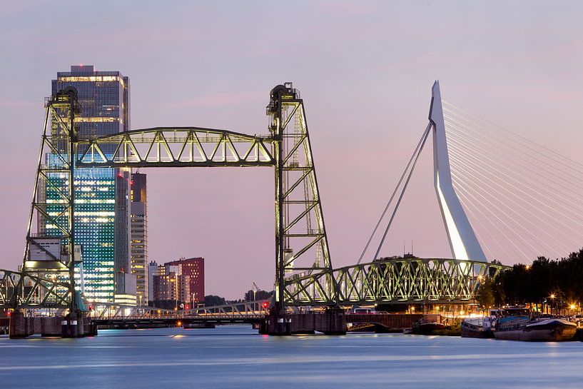 Cityscape with the Hef in Rotterdam by Peter de Kievith Fotografie