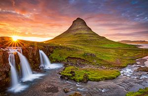 Coucher de soleil à Kirkjufellsfoss Islande