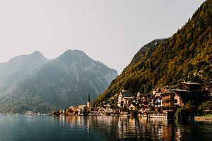 Hallstatt das schöne Dorf in den Bergen von Österreich (Alpen)