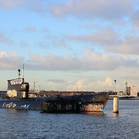 Russiche duikboot op het IJ, Amsterdam van Philip Nijman