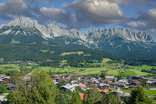 Uitzicht vanuit Ellmau op het Kaisergebergte met de Wilde Kaiser, Tirol, Oostenrijk