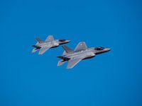 2 avions de chasse F35