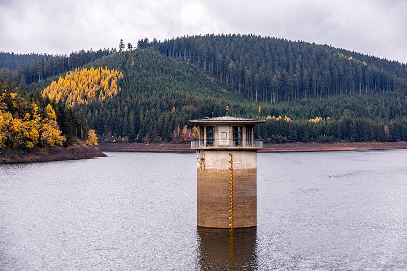 Herfstwandeling rond de Ohratal dam bij Luisenthal - Thüringer Woud van Oliver Hlavaty