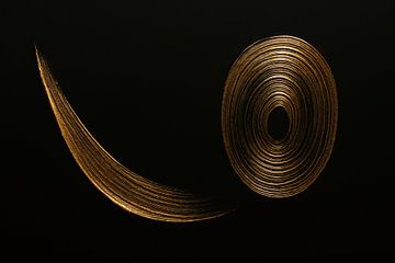 Minimalist spiral and sweep by Imperial Art House