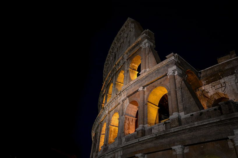 Colosseum by night van Jaco Verheul