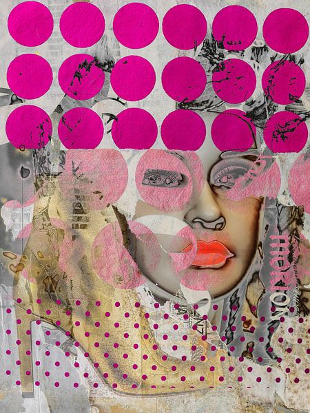 The golden boot and red lips by Gabi Hampe