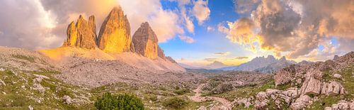 Panorama von Drei Zinnen im Sonnenlicht von Sven Frech