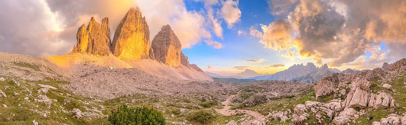 Panorama of Three Peaks in the sunlight by Sven Frech