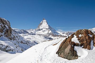 Schweizer Alpen mit Matterhorn von t.ART