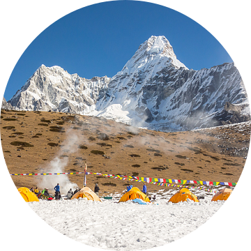 Ama Dablam Basecamp van Thea.Photo