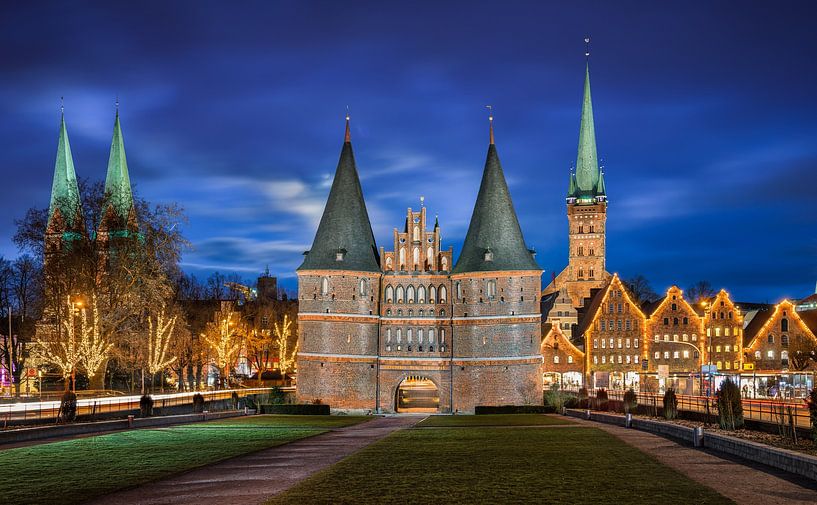 Holstentor in Lubeck, Duitsland van Michael Abid