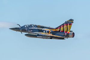 Start dieser schönen französischen Dassault Mirage 2000D (30-J0) während des Tiger Meet 2016 auf der