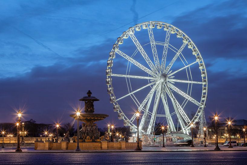 Ferris wheel at Place de la Concorde by Markus Lange