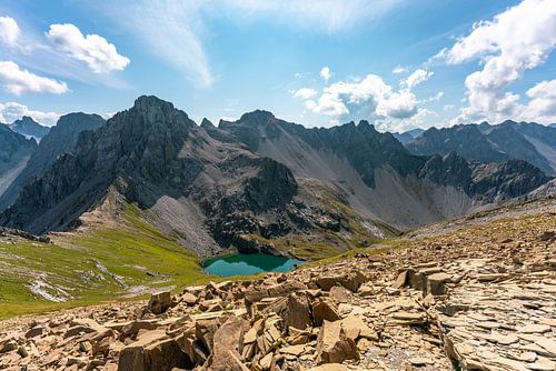 Rotsachtig uitzicht op de Gufelsee