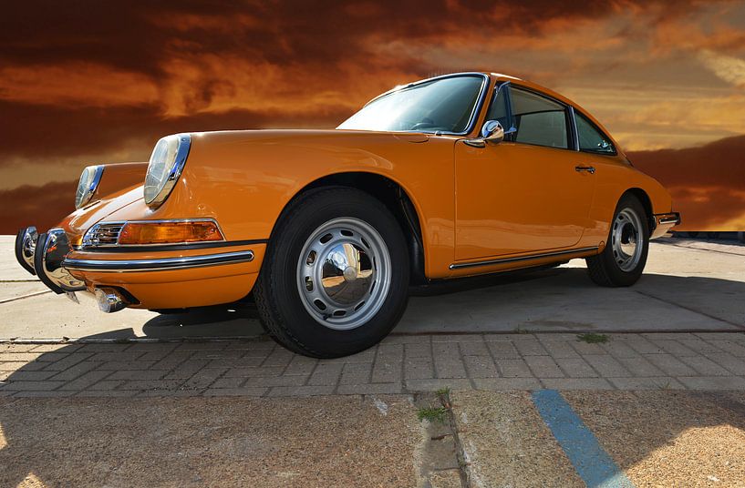 Porsche Oranje van Brian Morgan