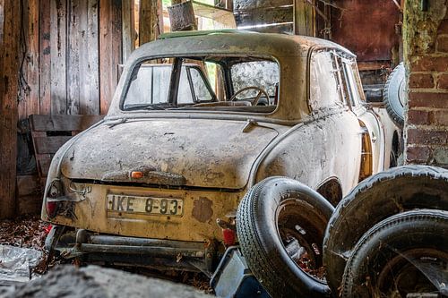 Verloren plaats - verlaten Trabant P 70 - DDR