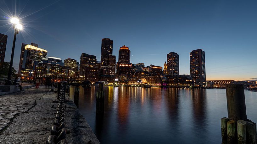 Boston by Hello Pompoyo
